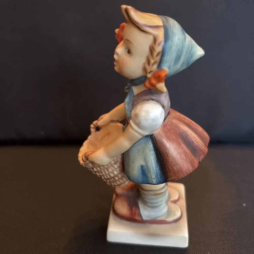 Vintage Goebel Hummel Figurine 
